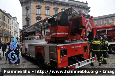 Iveco EuroFire 150E28 I serie 
Vigili del Fuoco
Comando Provinciale di Milano
VF 25850
