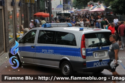 Mercedes-Benz Vito II serie restyle
Bundesrepublik Deutschland - Germania
 Bundespolizei - Polizia di Stato 
Parole chiave: Mercedes-Benz Vito_IIserie_restyle