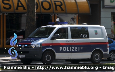 Volkswagen Transporter T5 restyle
Österreich - Austria
Bundespolizei
Polizia di Stato
Parole chiave: Volkswagen Transporter_T5_restyle