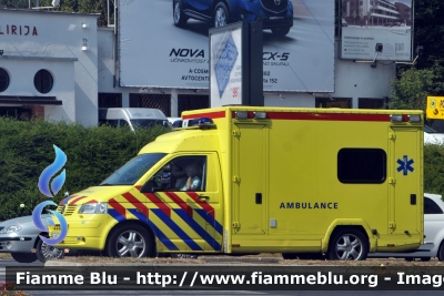 Volkswagen Transporter T5
Republika Slovenija - Repubblica Slovena
Ambulance Lubjana
Parole chiave: Volkswagen Transporter_T5 Ambulanza