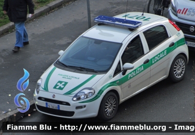 Fiat Punto VI serie
Polizia Locale Milano
POLIZIA LOCALE YA566AB
Parole chiave: Fiat Punto_VIserie POLIZIALOCALEYA566AB