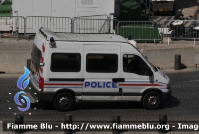 Renault Master II serie
France - Francia
Police Nationale
Parole chiave: Ambulanza Renault Master_IIserie
