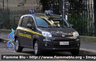 Fiat Nuova Panda II serie
Guardia di Finanza
 GdiF 754BJ
Fraternità della strada 2015
Parole chiave: Fiat Nuova_Panda_IIserie GdiF754BJ