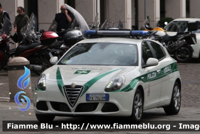 Alfa Romeo Nuova Giulietta
Polizia Locale Milano
POLIZIA LOCALE YA704AM
Decorazione Grafica Artlantis
EXPO 2015
Parole chiave: Lombardia (MI) Polizia_locale Alfa-Romeo Nuova_Giulietta POLIZIALOCALEYA704AM EXPO2015