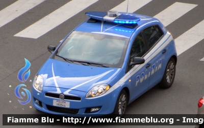 Fiat Nuova Bravo
Polizia di Stato
 Squadra Volante
 POLIZIA H6844
Parole chiave: Fiat Nuova_Bravo POLIZIAH6844