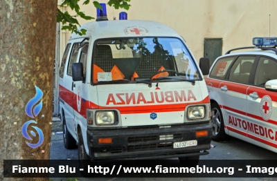 Piaggio Porter
Croce Rossa Italiana
 Comitato Locale di Genova Voltri 
 CRI 14032
Parole chiave: Liguria (GE) Ambulanza Piaggio Porter CRI14032