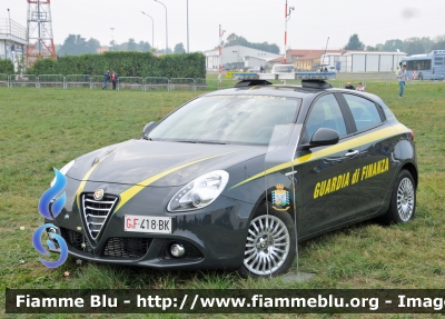 Alfa Romeo Nuova Giulietta
Guardia di Finanza
GdiF 418 BK
Parole chiave: Alfa-Romeo Nuova_Giulietta GdiF418BK