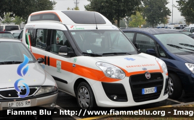 Fiat Doblò III serie
Croce Verde Mombercelli AT
M 10
Parole chiave: Reas_ 2013 Piemonte (AT) Servizi_sociali Fiat Doblò_IIIserie