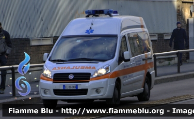 Fiat Scudo IV serie
Croce Blu Buccinasco MI
Allestita Oregon
M 12

Parole chiave: Ambulanza Fiat Scudo_IVserie