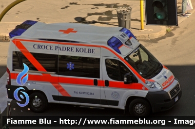Fiat Ducato X250
Croce Padre Kolbe Milano
M 1
Parole chiave: Lombardia (MI) Ambulanza Fiat Ducato_X250