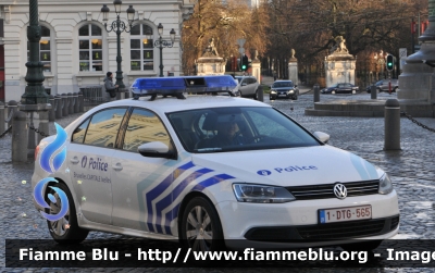 Volkswagen Jetta VI serie
Koninkrijk België - Royaume de Belgique - Königreich Belgien - Belgio
Police Locale Bruxelles Capitale Ixelles - Brussel Hoofdstad Elsene
Parole chiave: Volkswagen Jetta_VIserie