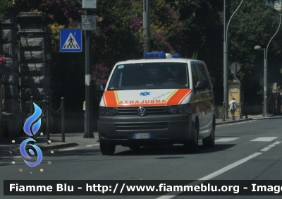 Volkswagen Transporter T6
Croce Verde Arma di Taggia IM
Parole chiave: Liguria (IM) Ambulanza Volkswagen Transporter_T6