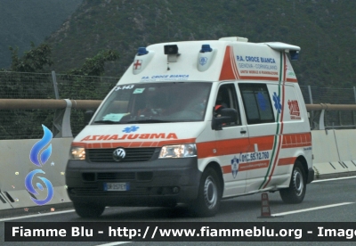 Volkswagen Transporter T5
Pubblica Assistenza Croce Bianca Genova Cornigliano
Parole chiave: Liguria (GE) Ambulanza Volkswagen Transporter_T5
