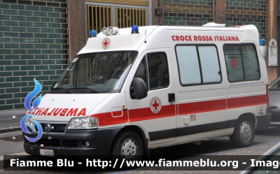 Fiat Ducato III serie
Croce Rossa Italiana 
Comitato Locale Urgnano dist. Verdello BG
CRI A026B
Parole chiave: Lombardia (BG) Ambulanza Fiat Ducato_IIIserie CRIA026B