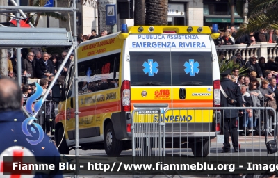 Fiat Ducato X250
Pubblica Assistenza Emergenza Riviera Sanremo IM
Parole chiave: Liguria (IM) Ambulanza Fiat Ducato_X250