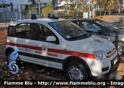 Fiat Nuova Panda 4X4 I serie 
Croce Rossa Italiana
Comitato Locale di Chieri TO
CRI 228AC
Parole chiave: Piemonte (TO) Automedica Fiat Nuova_Panda_4X4_Iserie CRI228AC
