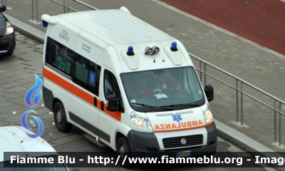 Fiat Ducato X250
Ital Service Coop. ONLUS Lodi
Parole chiave: Lombardia (LO) Ambulanza Fiat Ducato_X250