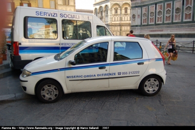 Fiat Punto III serie
Misericordia di Firenze
Parole chiave: Fiat Punto_IIIserie