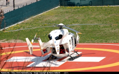 Eurocopter BK 117
HELI
Elisoccorso Alto Adige
Flugrettung Südtirol
Pellikan 2
I-AICO

Parole chiave: Eurocopter BK_117 Eliambulanza