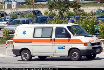 Volkswagen Transporter T4
AUSL 9 Macerata
Parole chiave: Marche MC Ambulanza