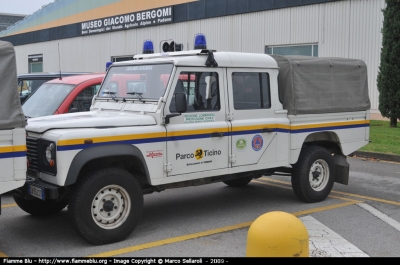 Land Rover Defender 130
Parco del Ticino - Servizio Volontario di Vigilanza Ecologica
Distaccamento di Turbigo
Parole chiave: Land-Rover Defender_130 Reas_2009
