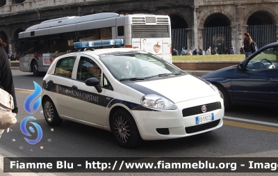 Fiat Grande Punto
Polizia Roma Capitale
Parole chiave: Lazio (RM) Polizia_locale Fiat Grande_Punto
