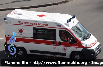 Fiat Ducato X250
Croce Rossa Italiana
 Comitato Provinciale di Milano
 Delegazione di Buccinasco
 CRI 584AD
Stramilano 2015
Parole chiave: Lombardia (MI) Ambulanza Fiat ducato_X250 CRI584AD