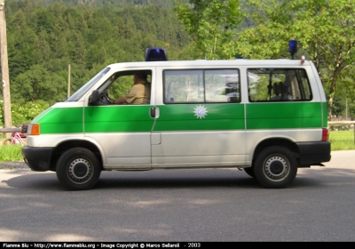 Volkswagen Transporter T4
Bundesrepublik Deutschland - Germania
Landespolizei Bayern -
Polizia territoriale della Baviera


Parole chiave: Volkswagen Transporter_T4 landespolizei Bayern