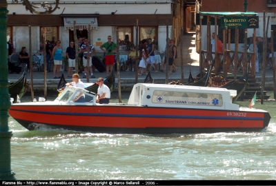 Idroambulanza
Croce Azzurra Sanitrans srl 
Venezia
Parole chiave: ambulanza (VE) Veneto imbarcazione