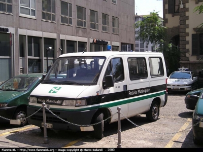 Fiat Ducato II serie
Polizia Municipale Milano (vecchia livrea)
Parole chiave: Lombardia (MI) Polizia_Locale  Fiat_Ducato_IIserie