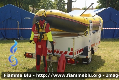 Carrello Soccorso in Acqua
Croce Rossa Italiana
Delegazione Bardolino Baldo - Garda VR
Parole chiave: Veneto (VR) Protezione_Civile 