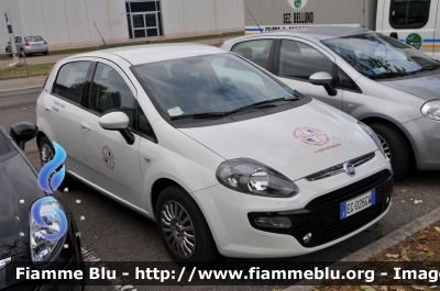 Fiat Punto Evo
A.V.A.V. Associazione Volontari Ambulanza Vallebelbo 
Santo Stefano Belbo CN
Parole chiave: Piemonte (CN) Servizi_sociali Fiat Punto_Evo Reas_2011