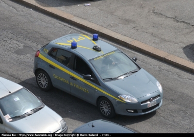 Fiat Nuova Bravo
Guardia di Finanza
GdF 645BC
Parole chiave: Lombardia MI Autovetture