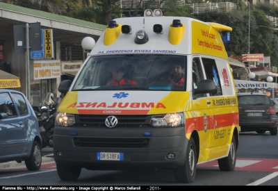 Volkswagen Transporter T5
Pubblica Assistenza Emergenza Riviera Sanremo IM

Parole chiave: Liguria (IM) Ambulanza Volkswagen Transporter_T5