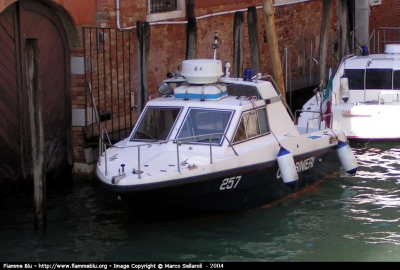 Motoscafo
Carabinieri
Reparto Operativo Nucleo Natanti Venezia
CC 257
Parole chiave: Veneto VE Imbarcazione