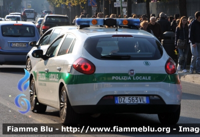 Fiat Nuova Bravo
Polizia Locale Como
Parole chiave: Alfa_Romeo 147_Iserie Polizia_locale (CO) Lombardia