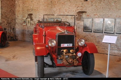 Fiat 614 
Vigili del Fuoco
Museo di Mantova
Anno 1932
VF 637

Parole chiave: Fiat 614 Museo_Mantova VF637