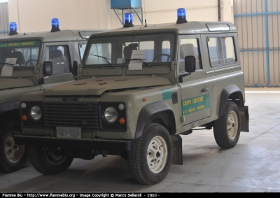 Land Rover Defender 90
Corpo Forestale e di Vigilanza Ambientale Regione Sardegna
Parole chiave: Land-Rover Defender_90