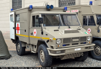 Iveco VM 90
Croce Rossa Italiana 
Corpo Militare
CRI 12974

Parole chiave: Ambulanza CRI12974 festa_forze_armate_2010