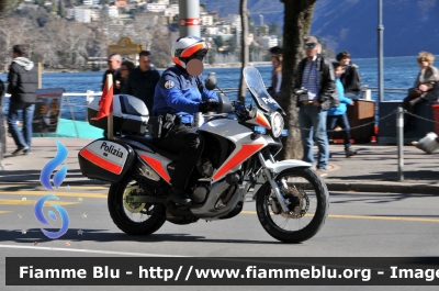 Honda
Schweiz - Suisse - Svizra - Svizzera
Polizia Cantonale Ticino
Parole chiave: Honda
