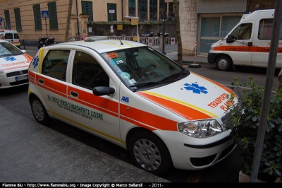 Fiat Punto III serie Classic
Pubblica Assistenza Croce Verde Santa Margherita Ligure GE
Parole chiave: Liguria (GE) Automedica Fiat Punto_IIIserie 