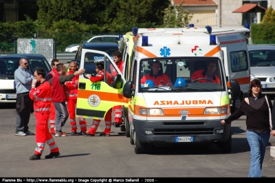 Fiat Ducato II serie
Pubblica Assistenza Piros Apiro MC
Parole chiave: Marche MC Ambulanza