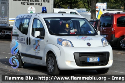 Fiat Qubo
Pubblica Assistenza Blu Soccorso Lusia RO
Parole chiave: Veneto (RO) Servizi_sociali Fiat Qubo Reas_2011