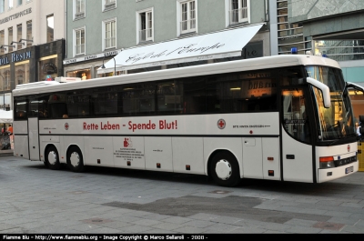 Setra S319 GT-HD
Österreich - Austria
Osterreichisches Rote Kreuz
Croce Rossa Austriaca
Autobus Donazione Sangue
W 1173RD
Parole chiave: Setra S319_GT-HD