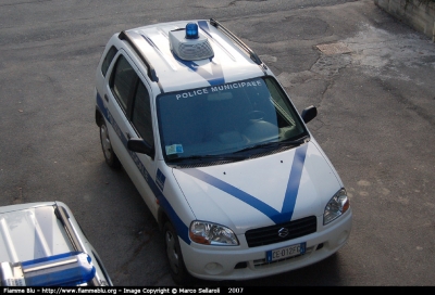 Suzuki Ignis
Polizia Locale Courmayeur AO
Parole chiave: Valle_d'Aosta (AO) Polizia_Locale