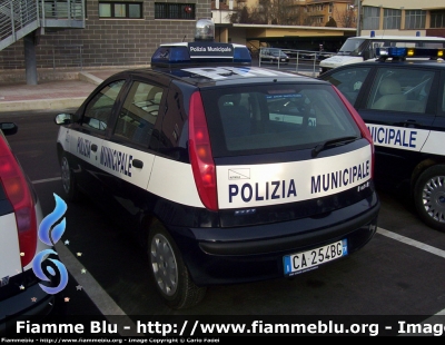 Fiat Punto II serie
Polizia Locale
Altivole (TV)
Parole chiave: Fiat Punto_IIserie