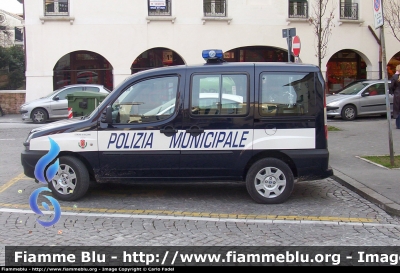 Fiat Doblò I serie
Polizia Locale
Salzano (VE)
Parole chiave: Fiat Doblò_Iserie PL Salzano VE Veneto