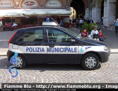 Fiat Punto II serie
Polizia Locale
Cappella Maggiore (TV)
Parole chiave: Fiat Punto_IIserie
