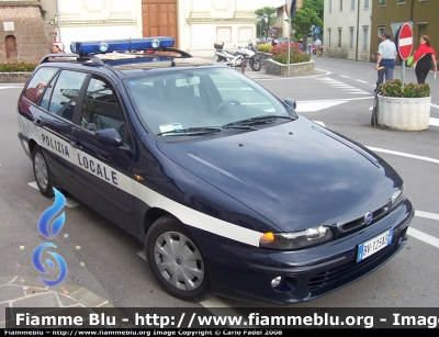 Fiat Marea Weekend II serie
Polizia Locale
Riese Pio X (TV)
livrea aggiornata Polizia Locale
Parole chiave: Fiat Marea_Weekend_IIserie