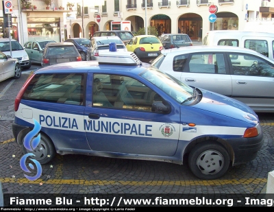 Fiat Punto I serie
Polizia Locale
Godega di Sant'Urbano (TV)
Parole chiave: Fiat Punto_Iserie
